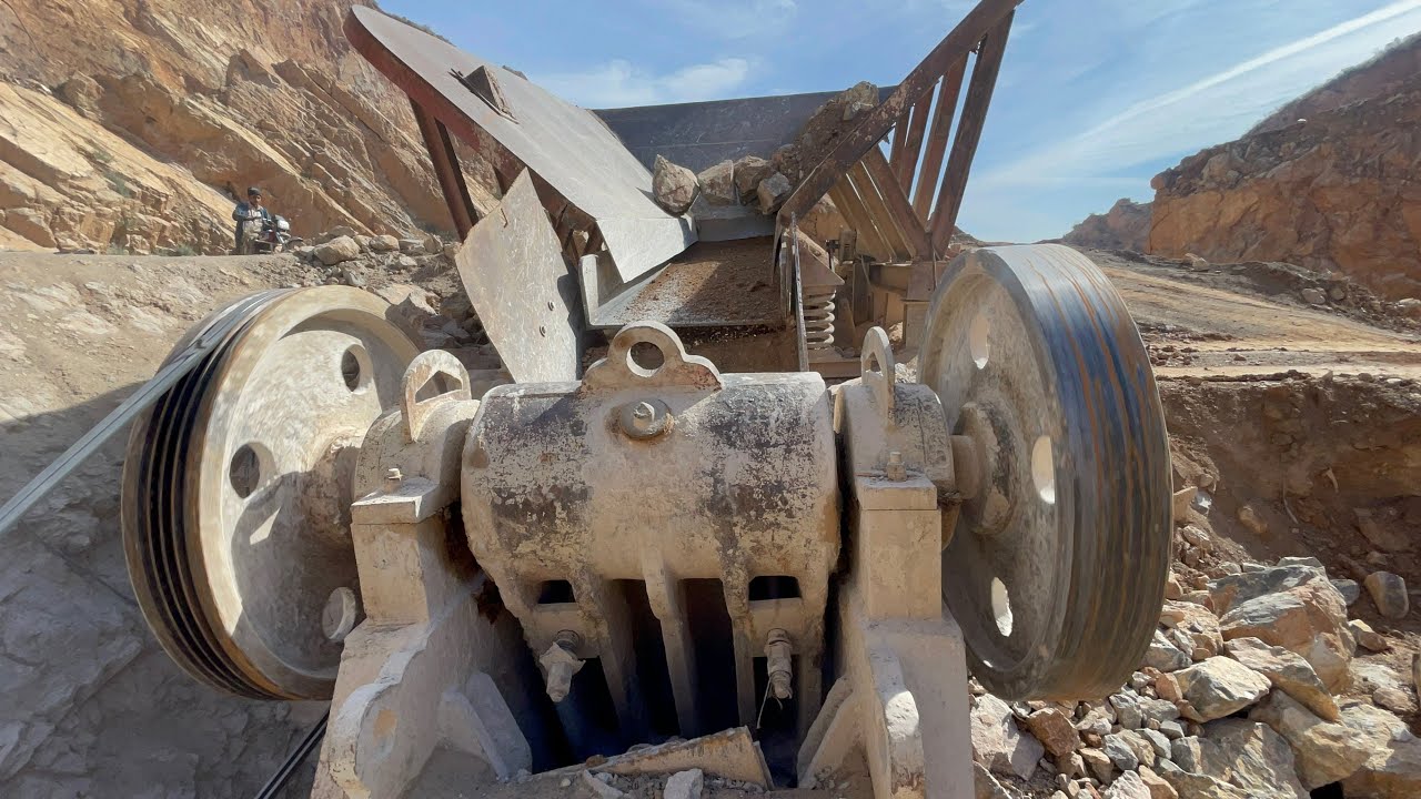 Incredible Work By Quarry Rock Jaw Crusher Machine: Big Rock Crusher Machine.#stonecrusher 
