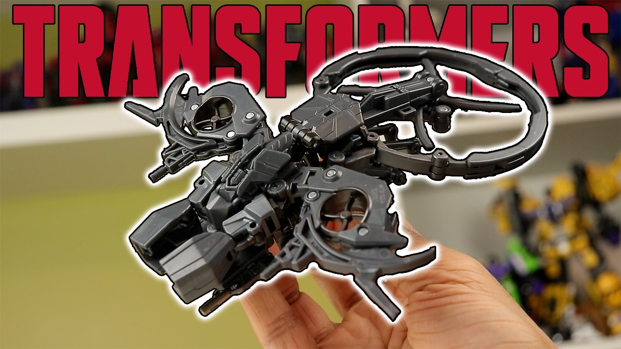 How Did This Fit In A Deluxe Budget?? | #transformers One Studio Series Airachnid Review