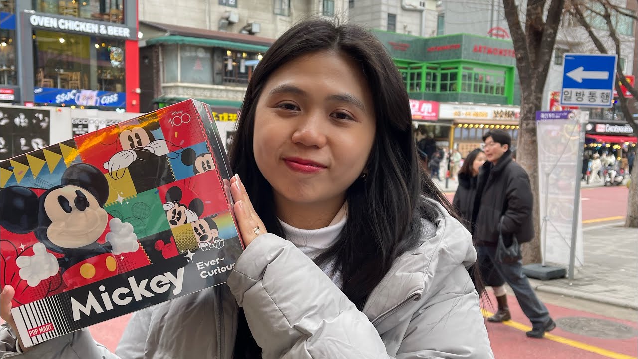 Mickey mouse pop mart 100th anniversary unboxing !