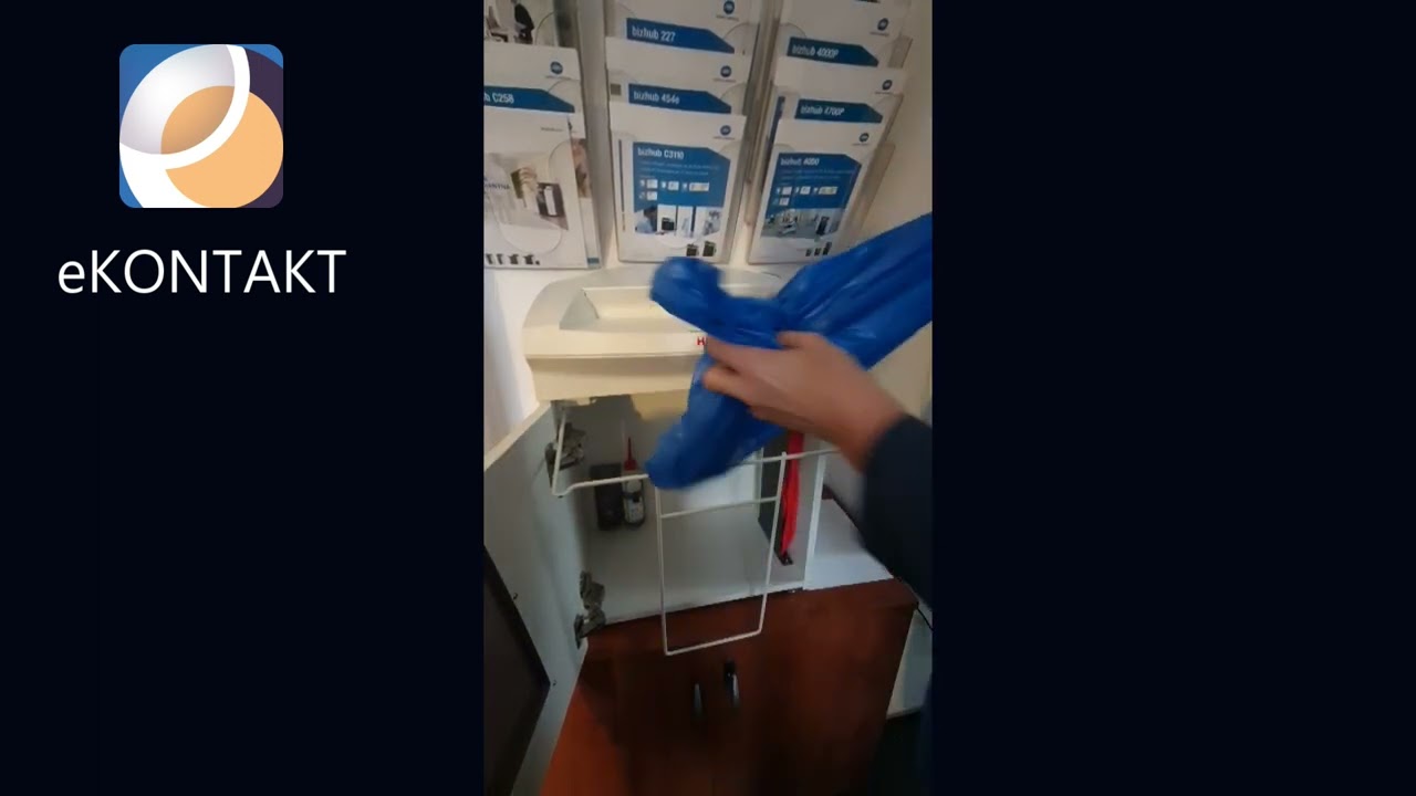 Niszczarki Wallner i HSM. Jak w łatwy spos&oacute;b wymienić worek niszczarki. Instrukcja krok po kroku.