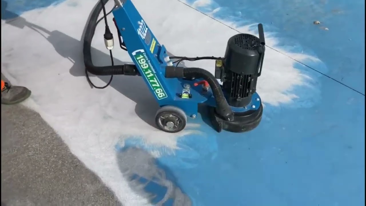 LEVIGATRICE PER PAVIMENTI IN CEMENTO TYROLIT FGE250 CON ASPIRATORE TYROLIT TY CLEAN 2