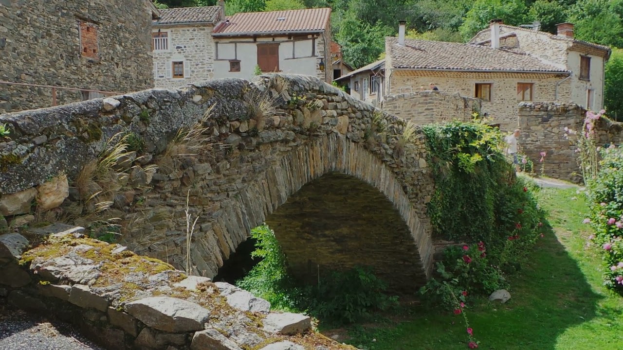 BLESLE (Haute-Loire)