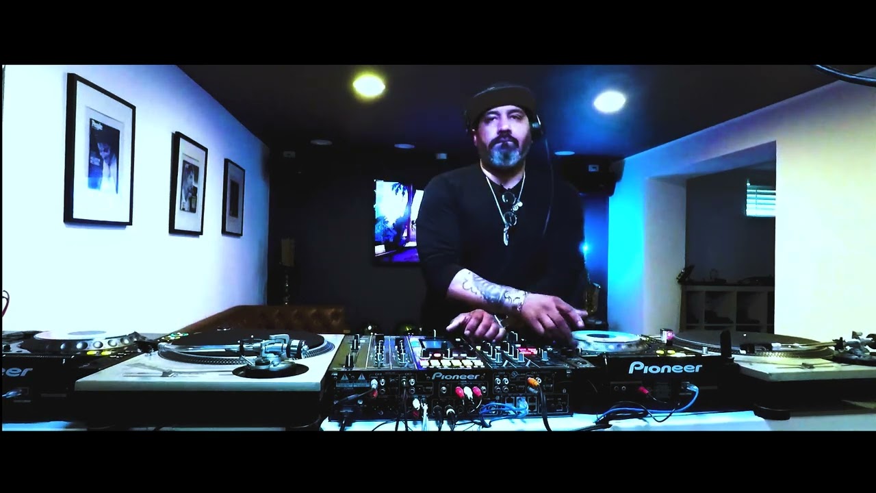 Cylo Carl - Deep House, Minimal, Micro Tech and RoMinimal Mix Session