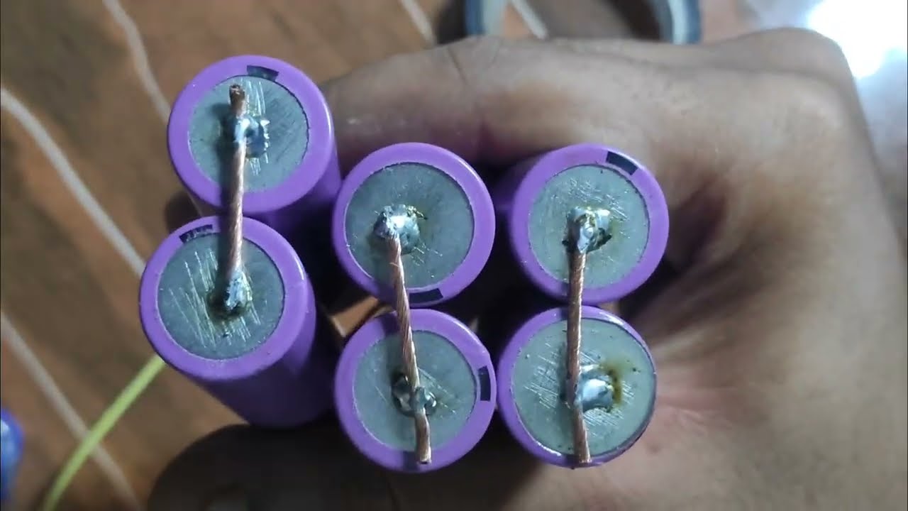 How to Make 12V Lithium Battery at Home | DIY Rechargeable Battery Pack