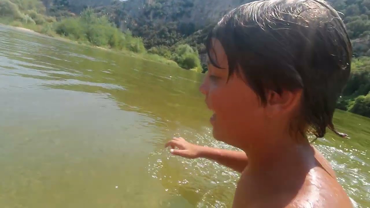 Κολυμπώντας στον κρύο και ορμητικό ποταμό Νέστο - Ιούλιος 2025    #filippoupoli