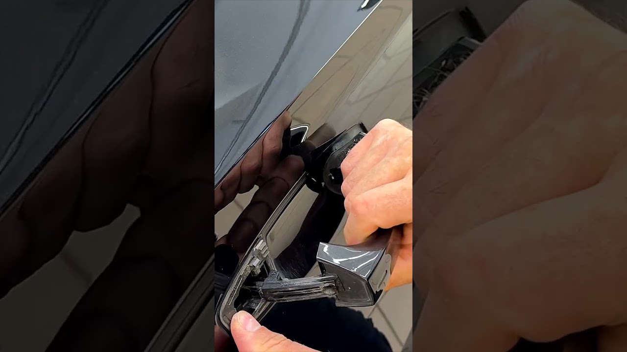 &Scaron;koda Door Handle Removal & Reinstall (Easy Latch Trick) 🚗🛠️✨