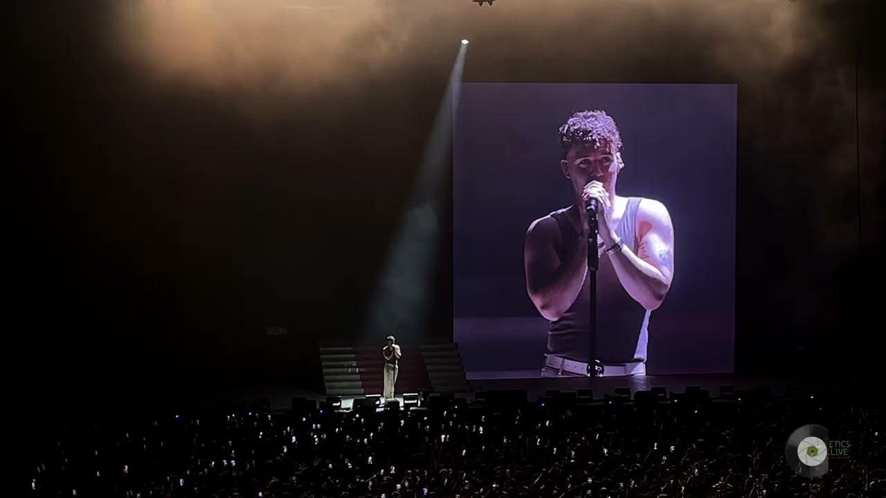 Quevedo - Me voy  |  Buenas noches Latam Tour ( Auditorio Banamex, Monterrey, M&eacute;xico )