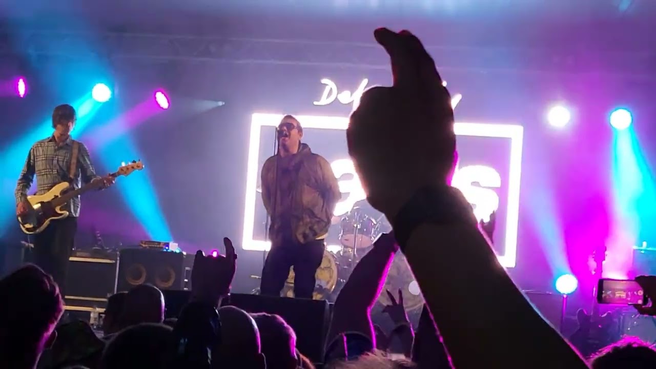 Definitely OASIS Queens park Glasgow 6/9/25