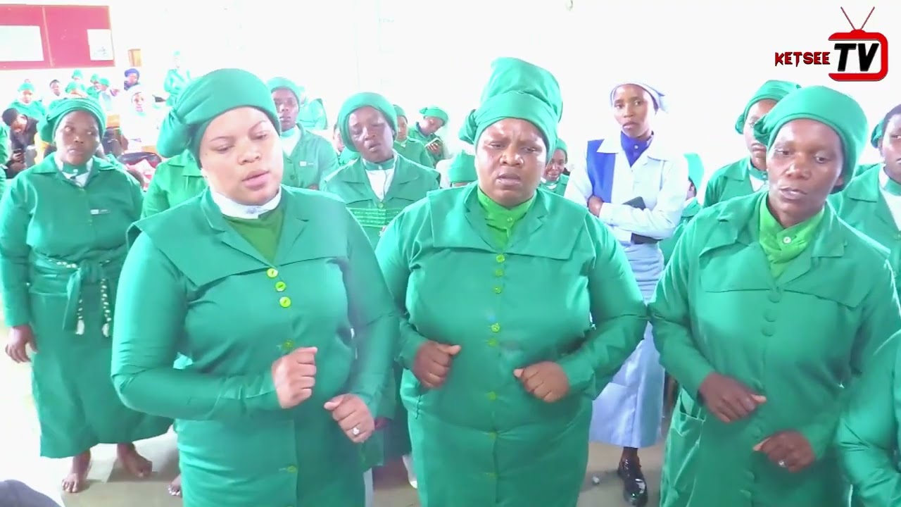 KHAYA LAMAKHAYA - God is loving enkonzweni ye Badumisi Church In Zion