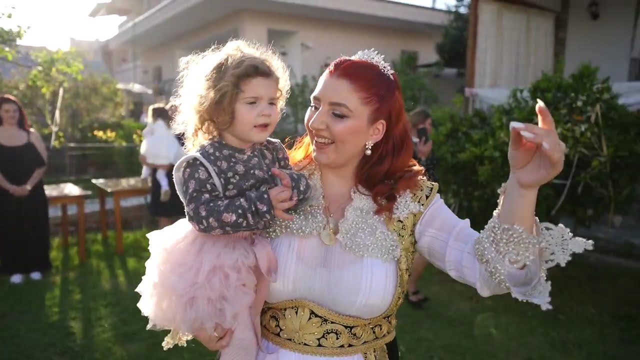 Nata e Valles Elsa
