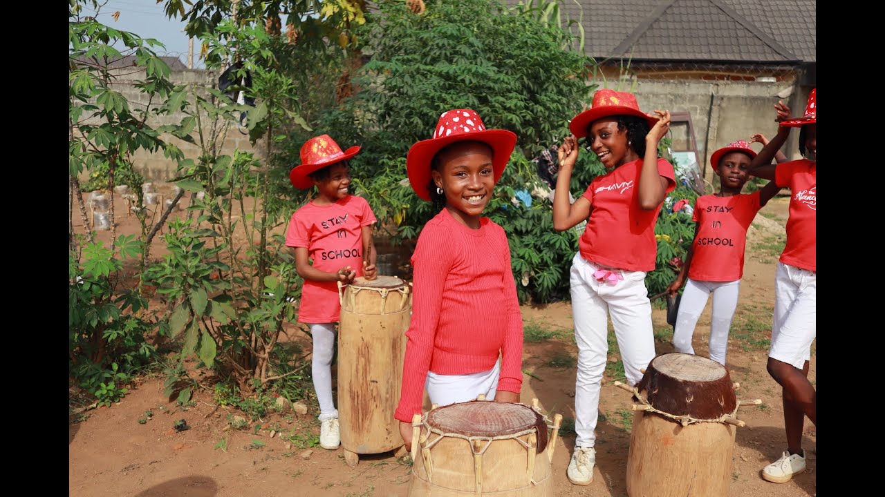 Best Christmas Carol Songs by Dream Catchers Academy - Happy African Girls #Christmas