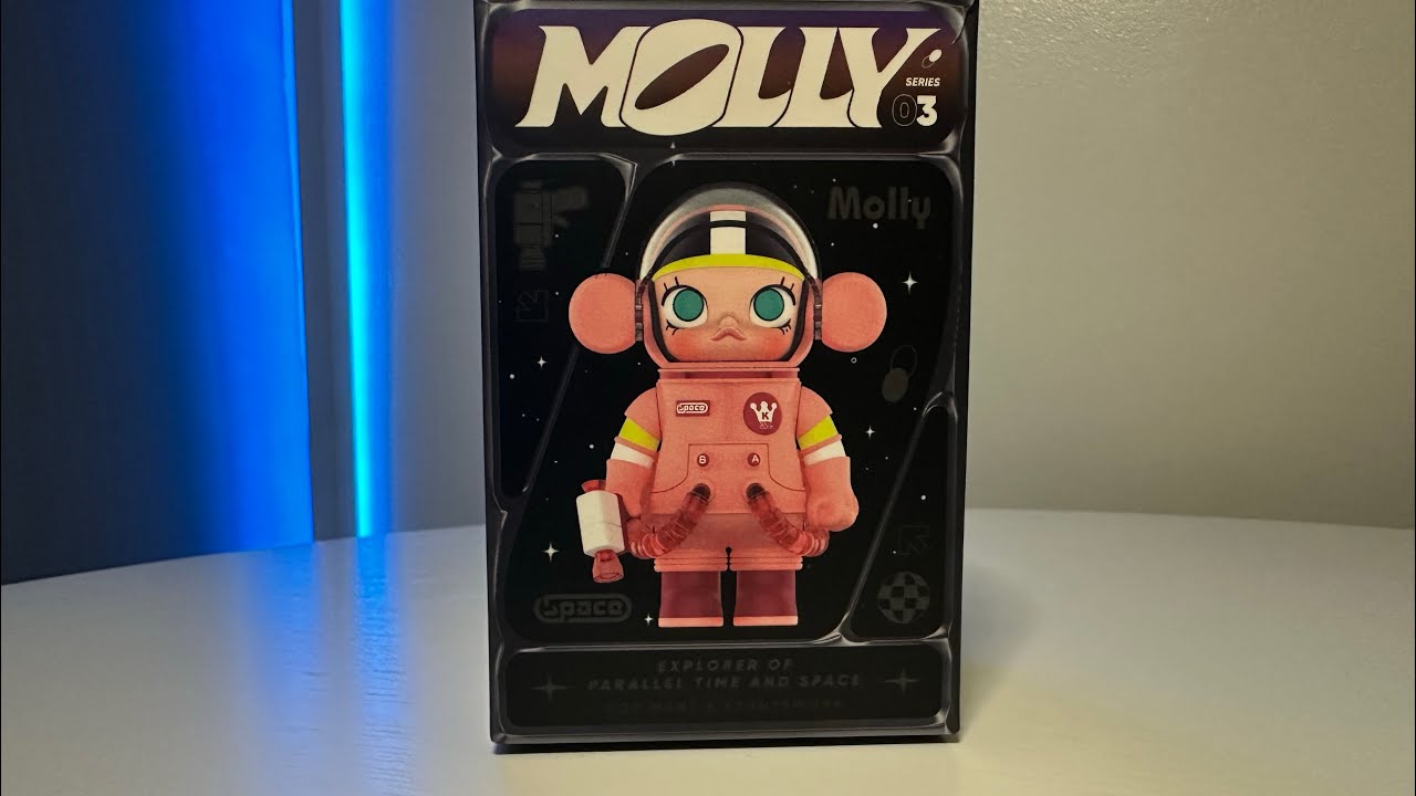 Pop Mart Mega Space Molly 100% Series 03 Blind Box