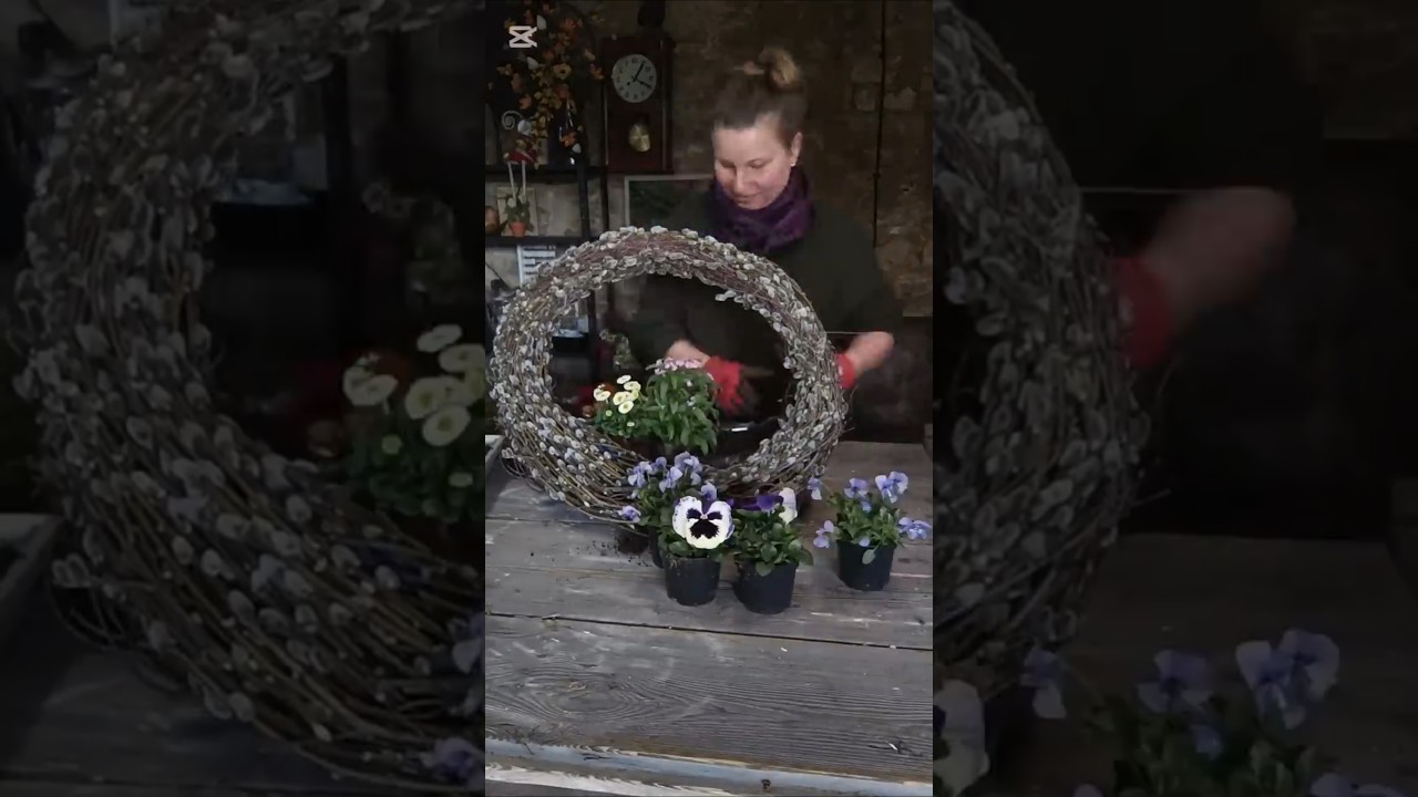 Kosz z bazi#diy #flowers #wielkanoc #dekoracje #rękodzieło #recykling #wiosna #spring #flowers