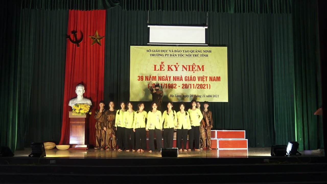 Hoạt Cảnh Đi Qua Mùa Mưa Lũ | Chi Đoàn 12A | Thi Văn Nghệ Chào Mừng Ngày 20/11