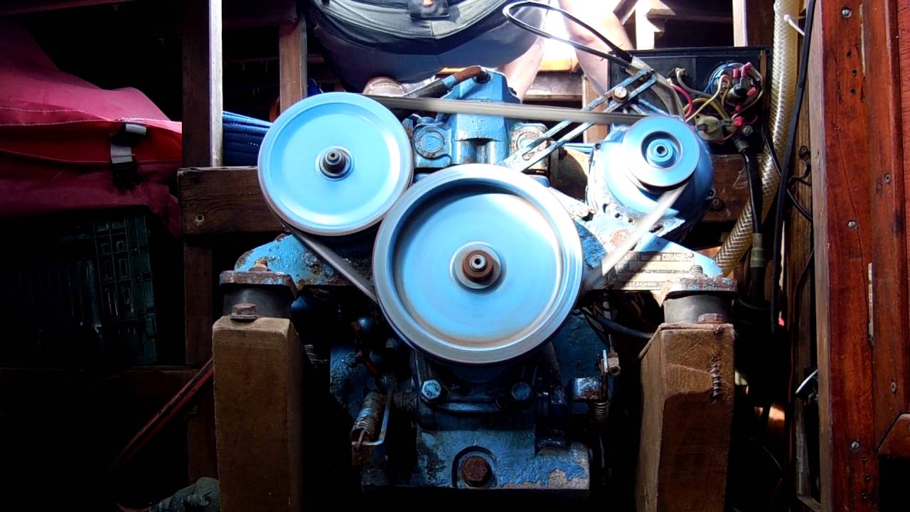 Renault Marine Couach RC8D Start per Rei&szlig;leine