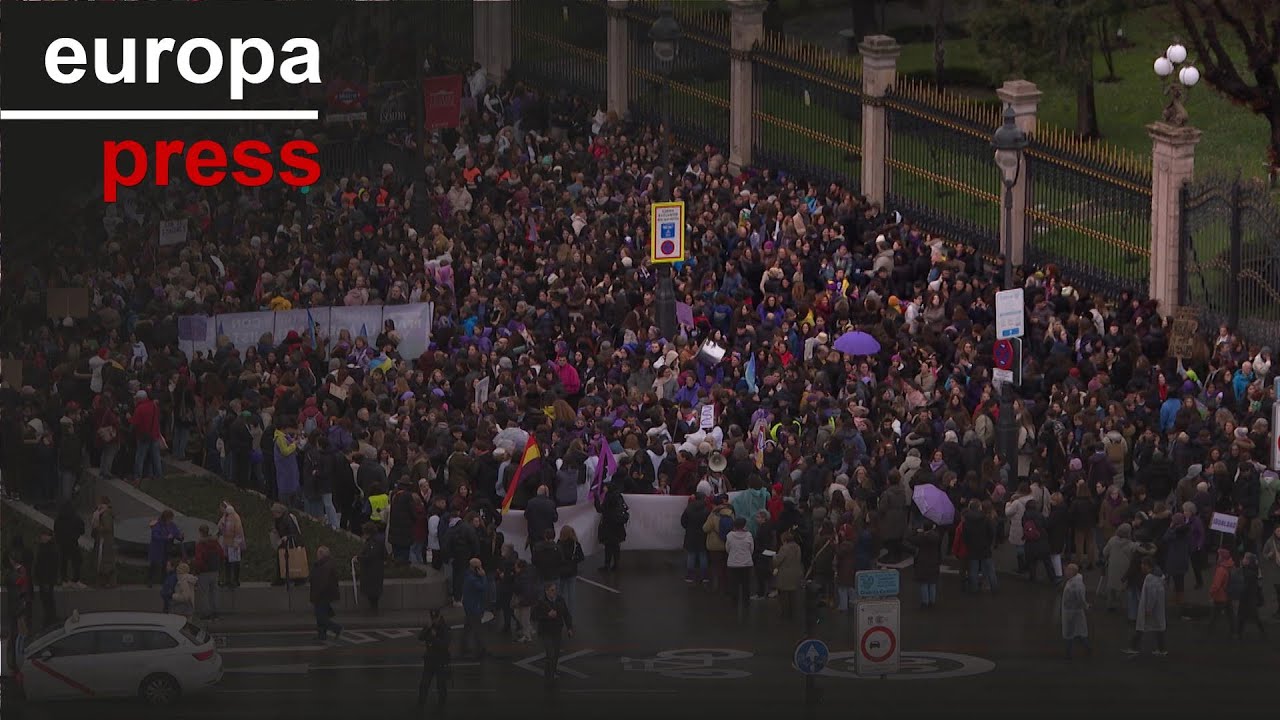 Arranca en Madrid la manifestación del Movimiento Feminista: 