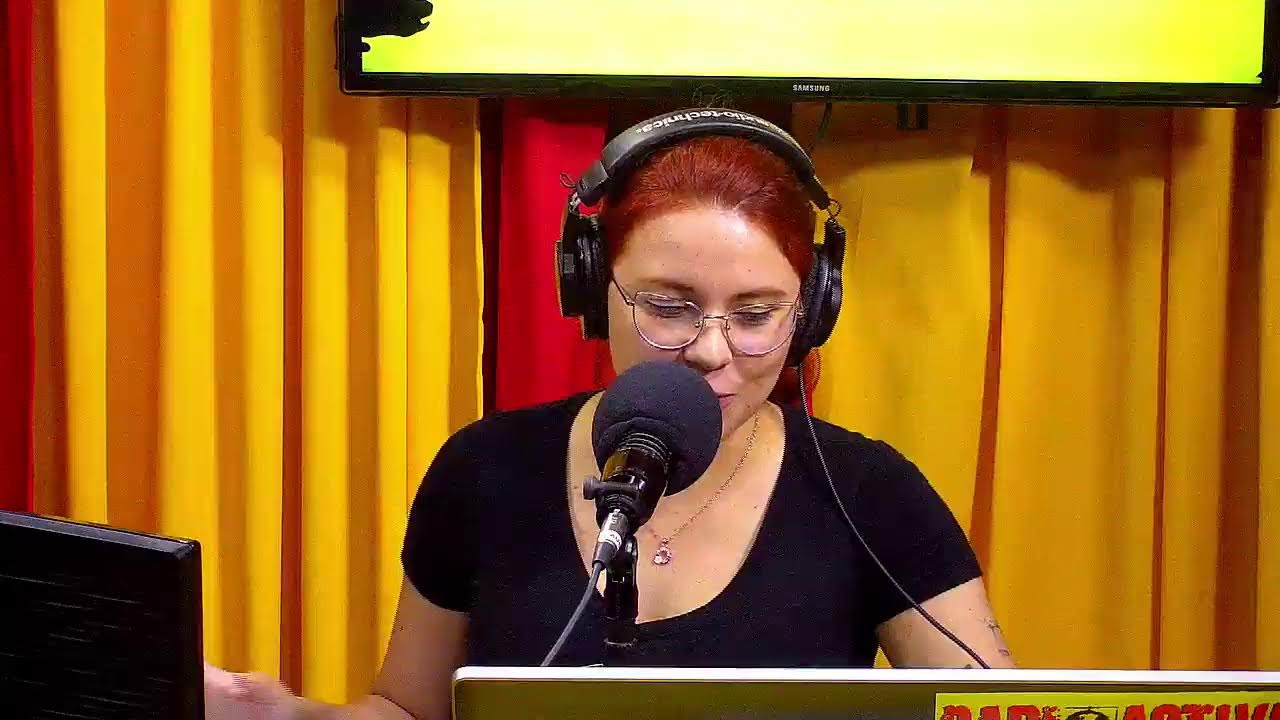 @RadioactivaHN en todas las redes.