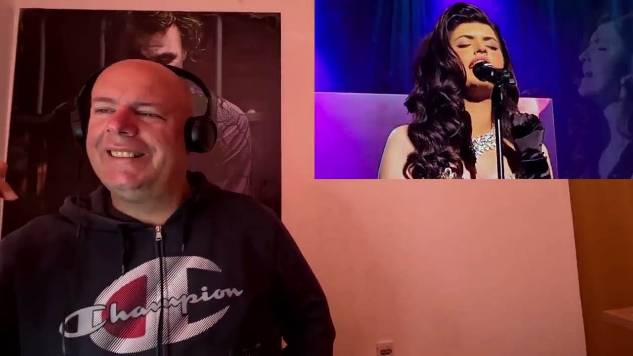 Singer reacts to Angelina Jordan - When We Were Young - Live - Reaction