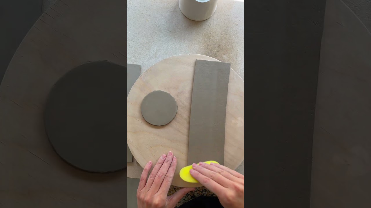 How I make a mug using my slab template 👍🏼 #ceramic #diy #mugs