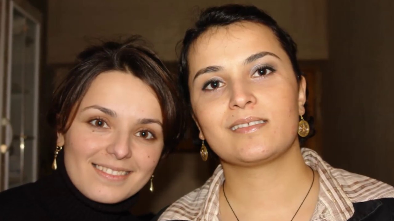 თეონა და ნათია ქუმსიაშვილები