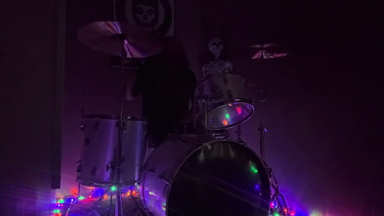 MISFITS DRUMMER RISES FROM THE GRAVE 🤘🏻💀🥁#misfits #drums 