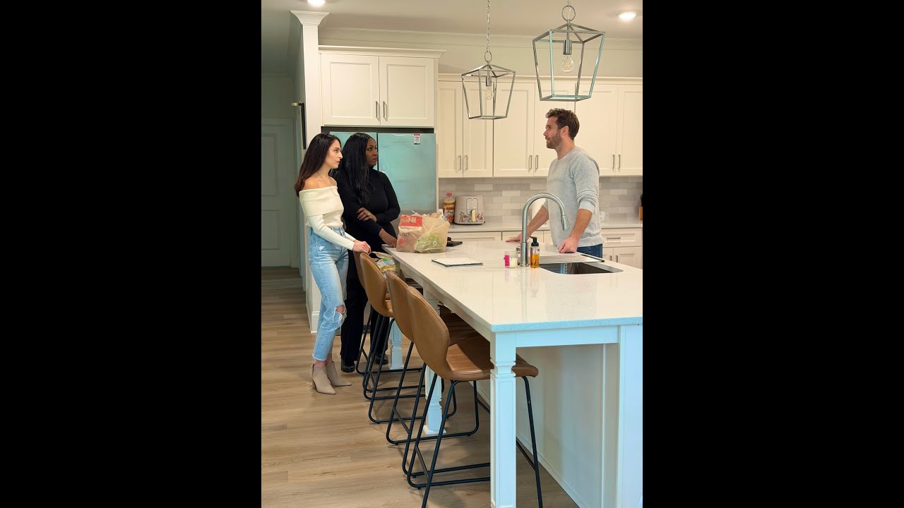 When the lake house lady gets saved by the bell!