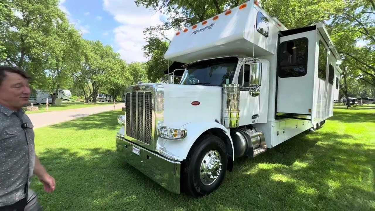 SOLD 2024 Renegade Classic CBF Peterbilt 589 Performance Motorcoach