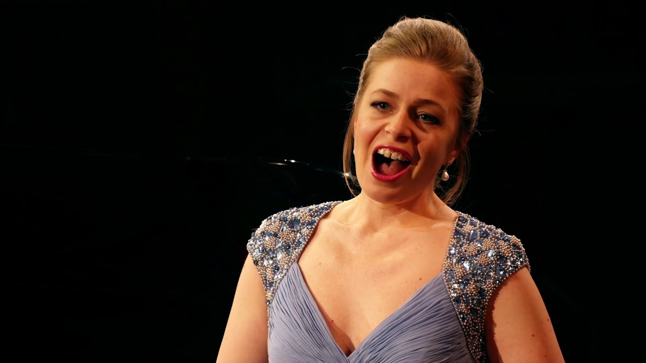 “Giunse alfin il momento... Deh vieni, non tardar“– sung by Siobhan Stagg (Deutsche Oper Berlin)