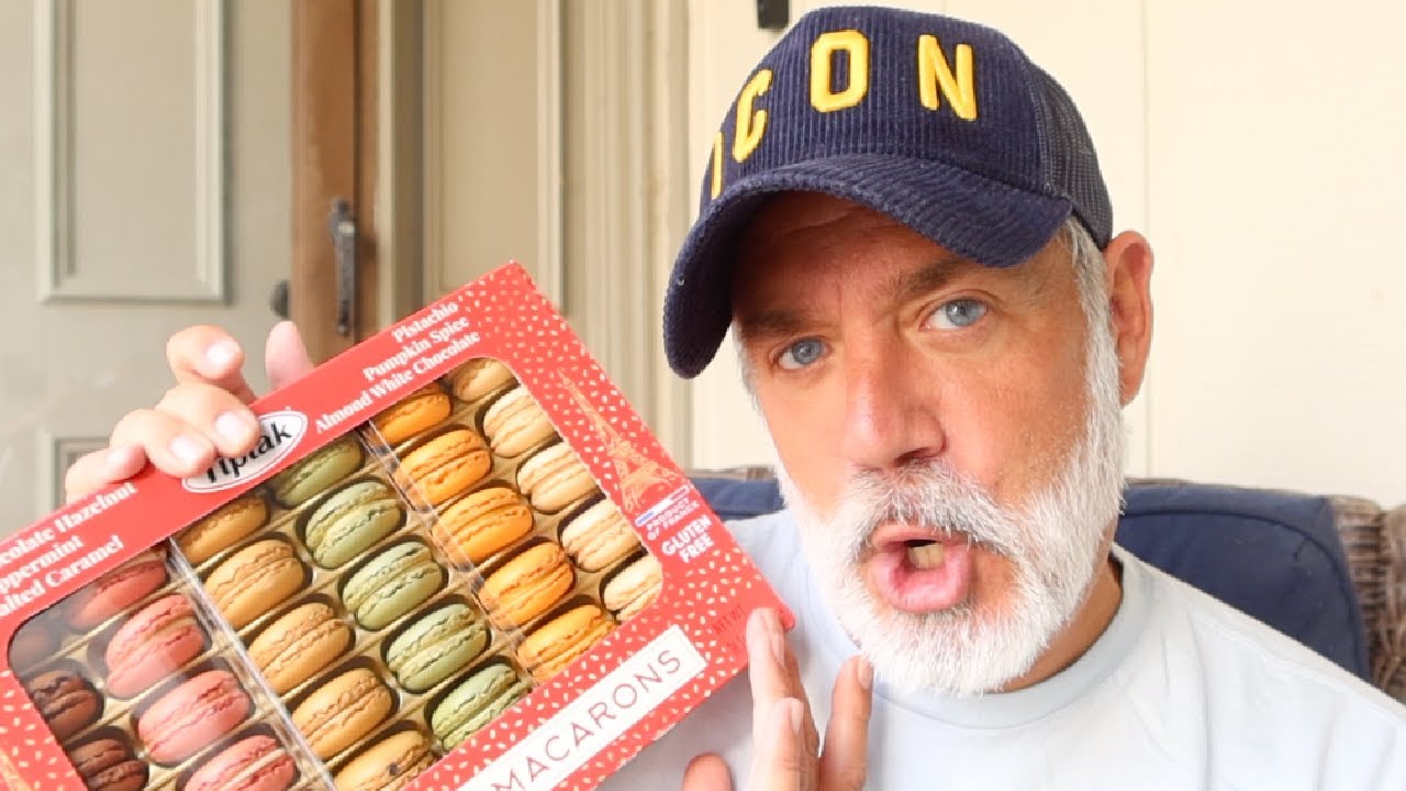 TRYING FANCY FRENCH MACARONS!