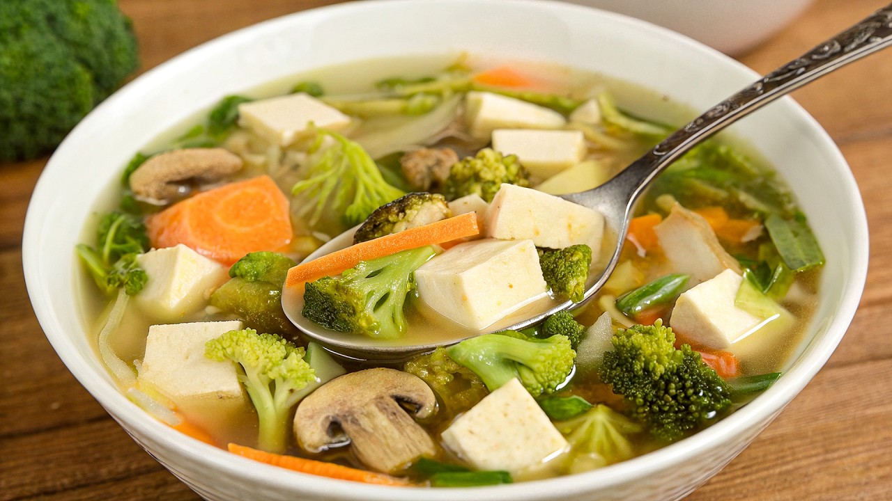 Diese Gemüsesuppe stärkt Ihr Immunsystem! Jetzt koche ich jeden Tag Suppe!