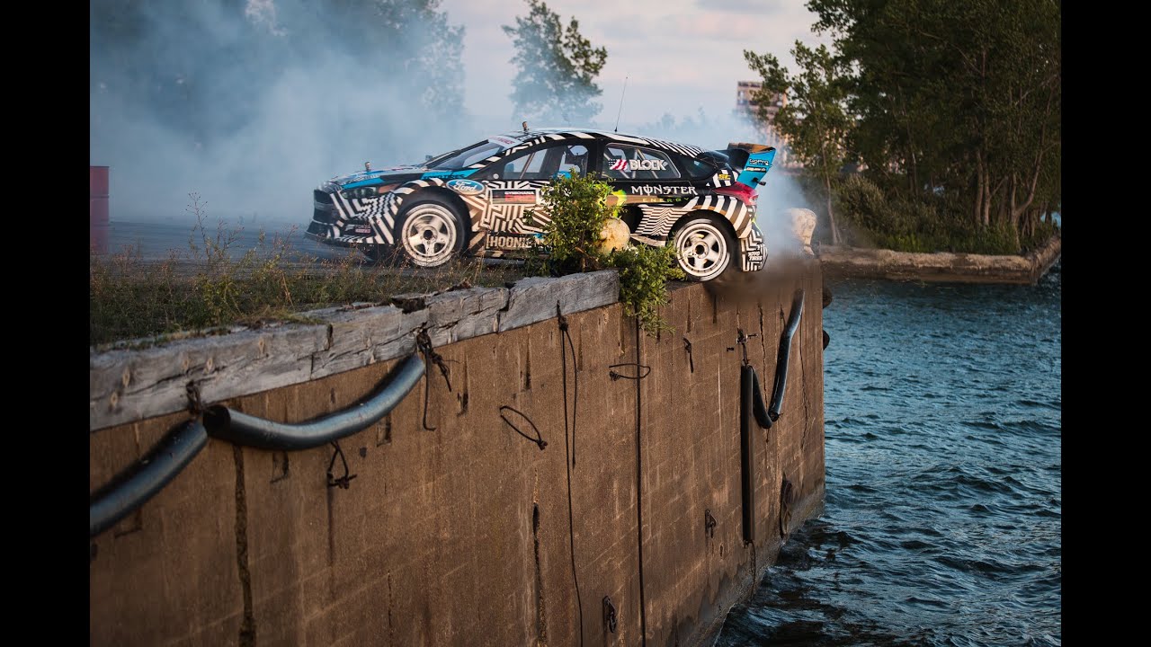 [HOONIGAN] GYMKHANA NINE Kena Blocka: Surowy, industrialny plac zabaw