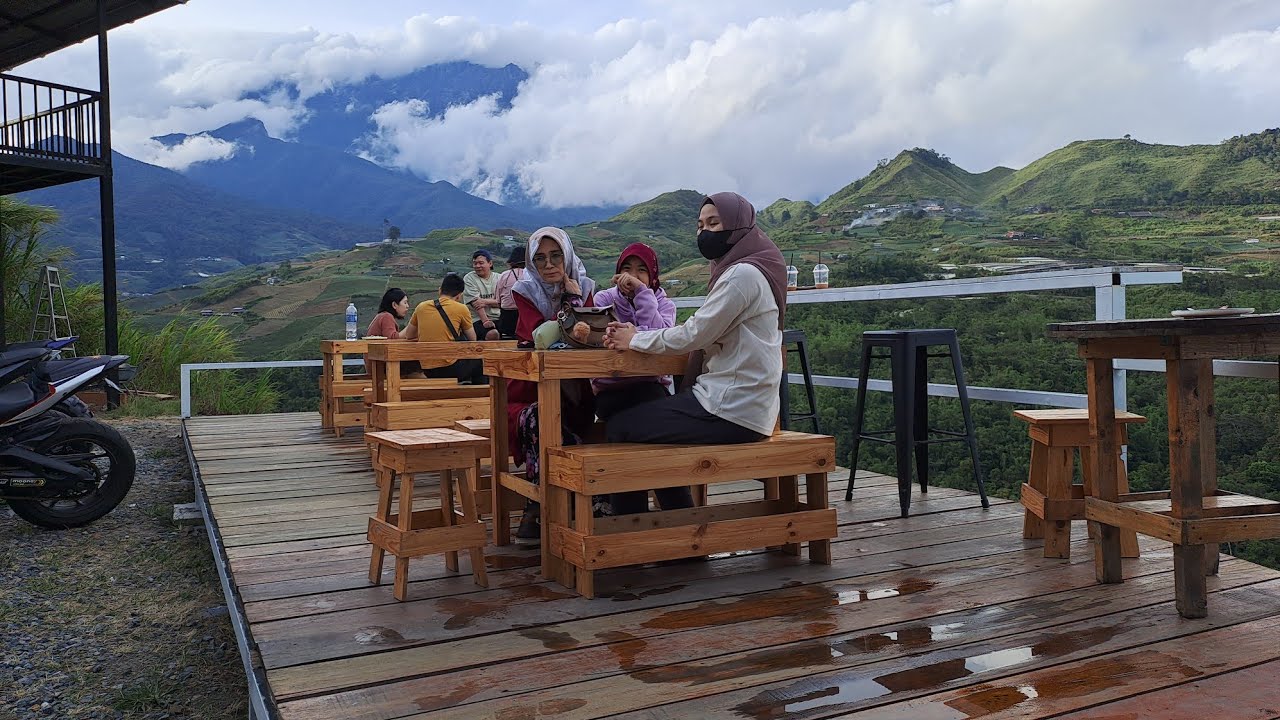 Minum Petang di Anooh Coffee (Viral), Kundasang