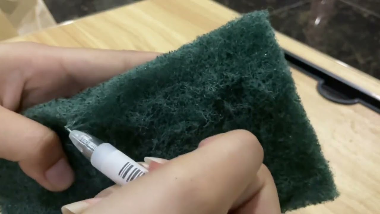 ASMR! Scour dry sponge[ squeezing,scratching,ripping] 🧽 |Dry_spongebyai.