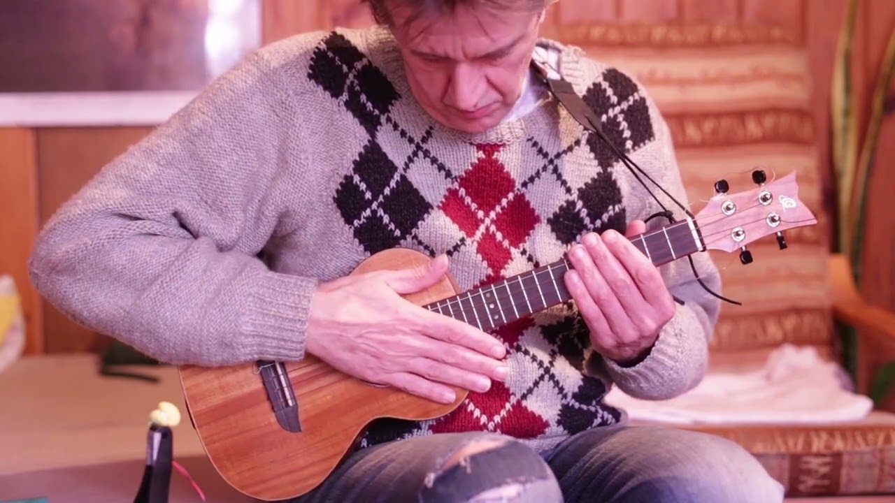 Carol Of The Bells (Щедрик ). Ukulele Fingerstyle TAB + slow.