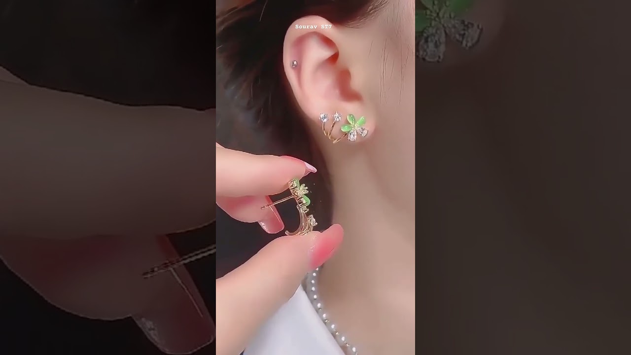 New Beutiful Jewellery Earrings Green colour Daimond #earrings #jewellery #shorts #foryou #gold
