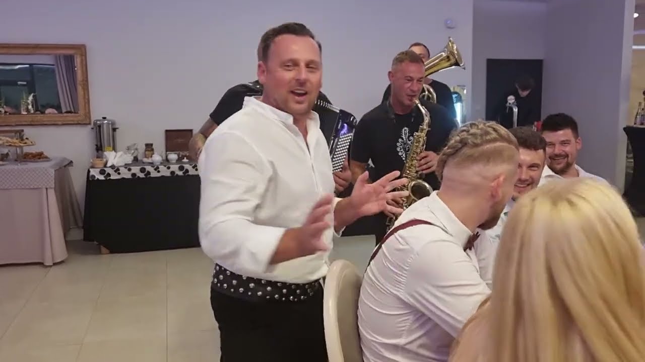 SENIORZY !!! SCHALETNA EKIPA! wujek przymroczony ! tradycyjne polskie wesele 🇵🇱