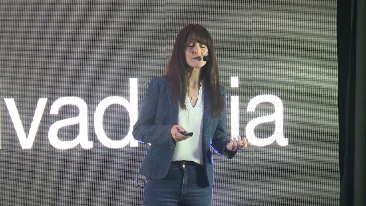 Finanzas y Libertad en Familia | Romina Merino Valle | TEDxComodoroRivadavia