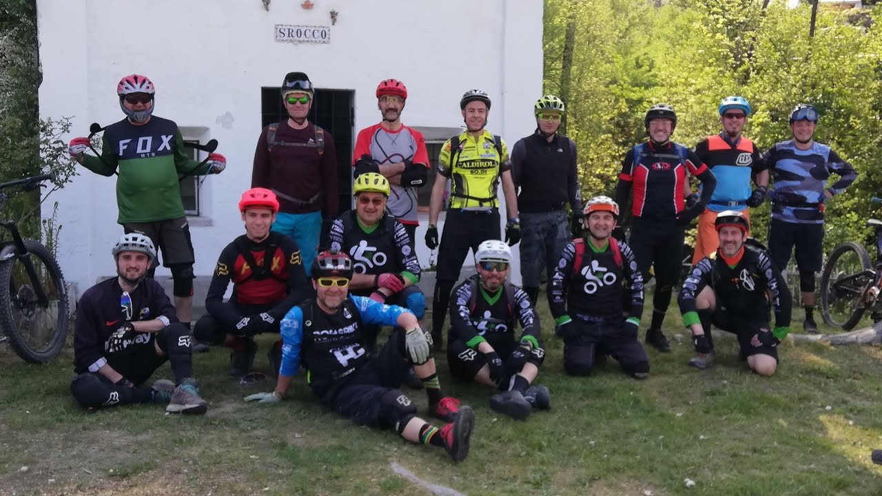Le piste dell'E-Gravity Team in un boccone (E-bike)