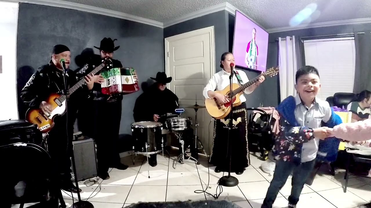 IVAN Y SU TRIO MEXICO DESDE EL RANCHO AGUANTA  CORAZON