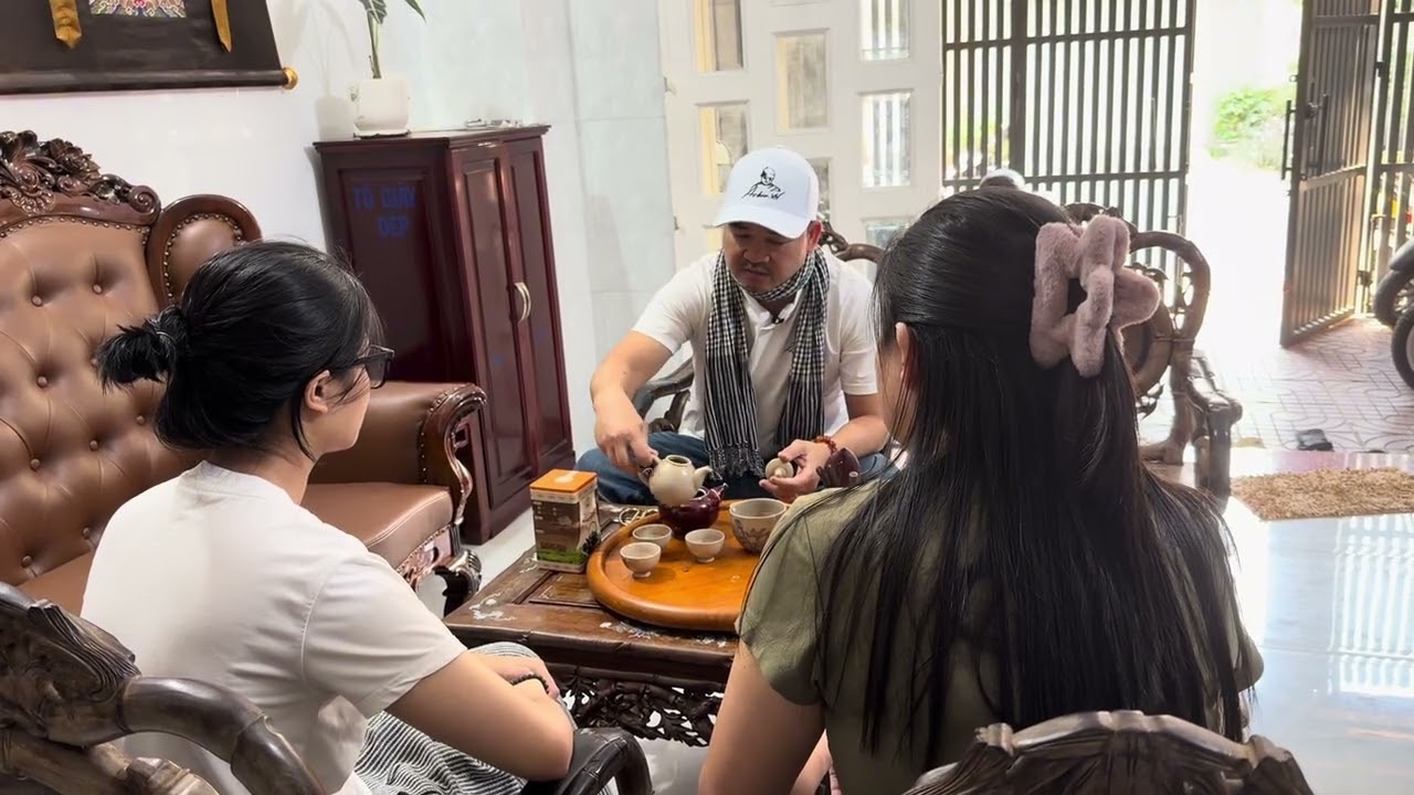 Thưởng trà - Lục trà Măng Đen