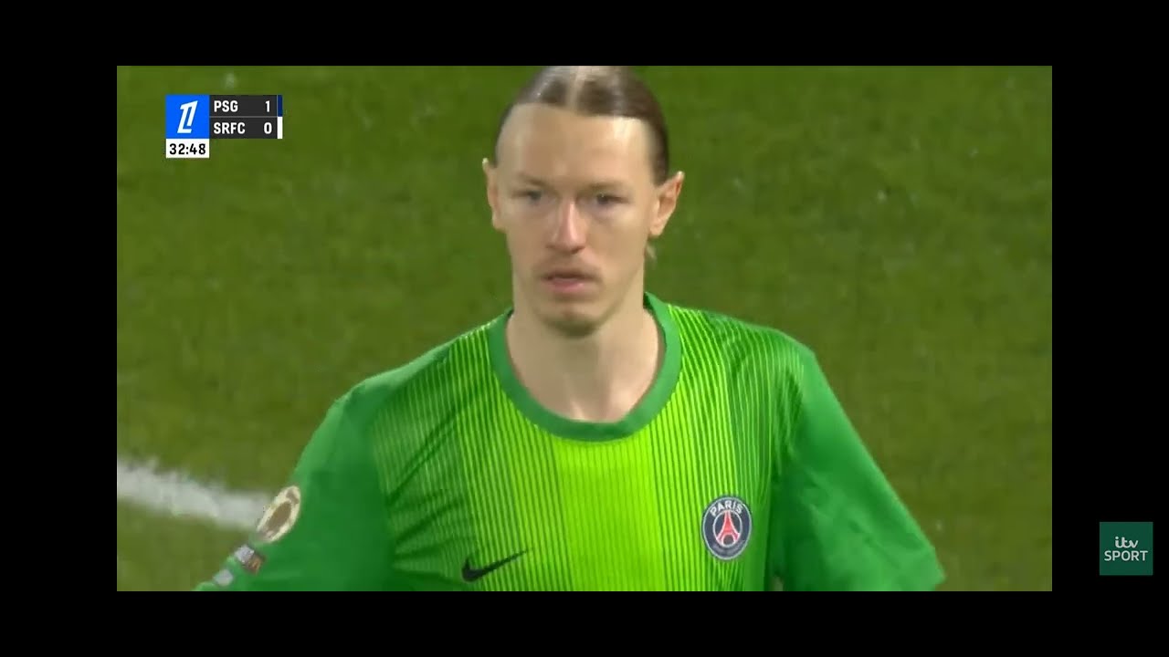 Матвей Сафонов тащит за PSG. Сейв. Safonov Matvey PSG