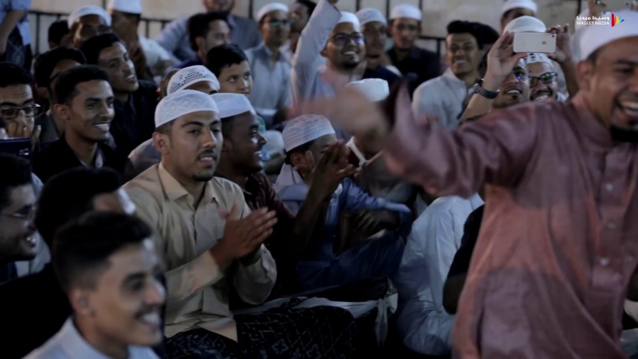 الفنان الكوميدي احمد  يعمر يقلد الفنان كرامة مرسال - عكها يامعكي