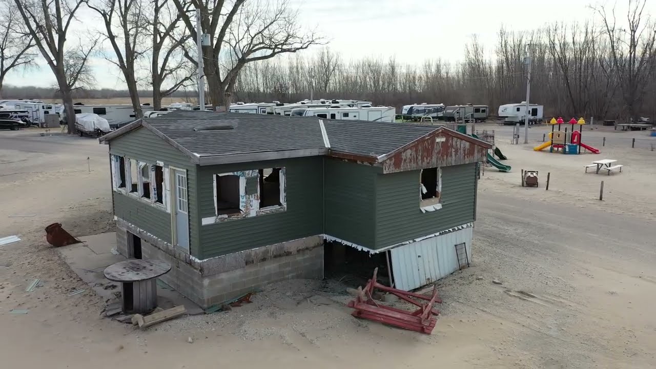 Demolition of The Green Building at RBC, (No Talking, No Fluff}