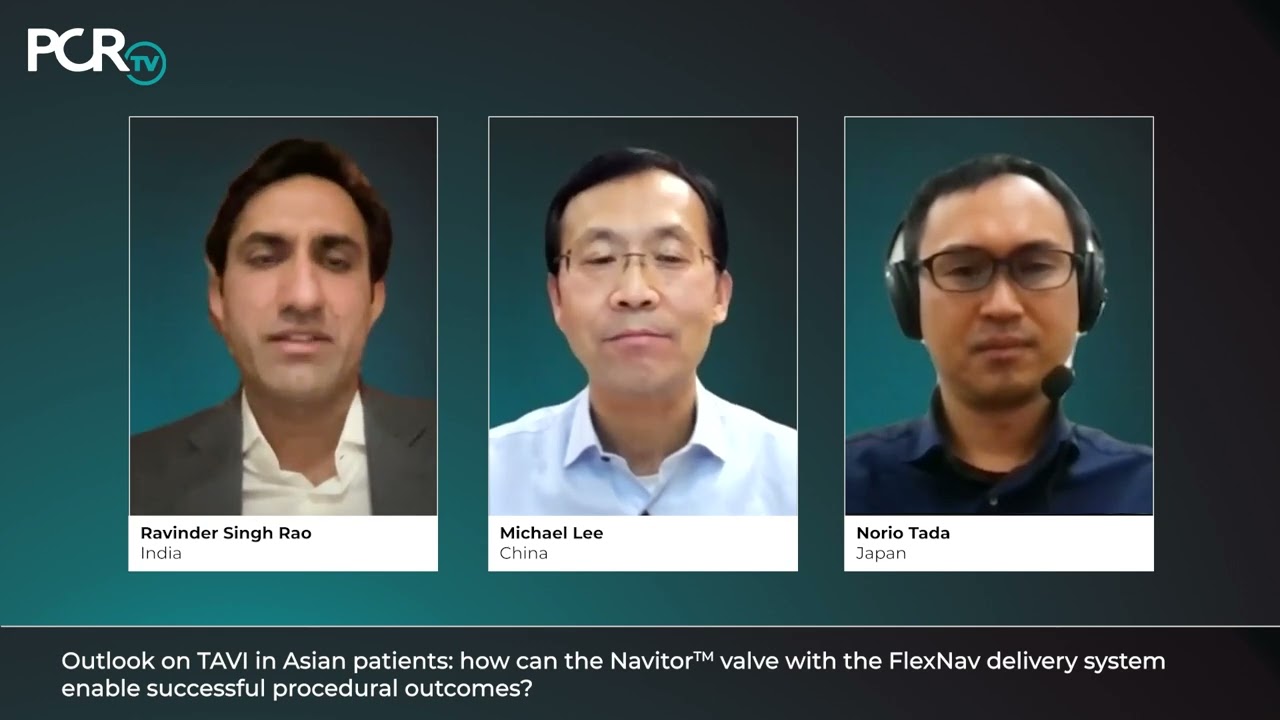 How can the Navitor™ valve with the FlexNav delivery system enable successful procedural outcomes?