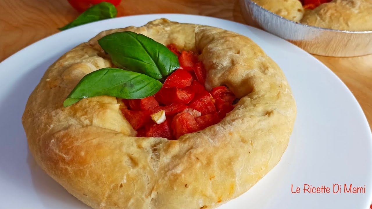 SA PRAZZIRA O MUSTAZZEDDU - La Pizza Antica Della Sardegna Ripiena di Pomodoro o Verdure | Sardinia