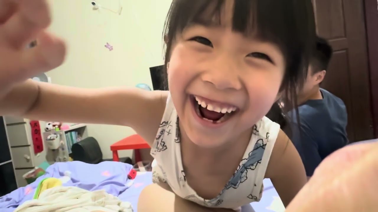 6y11m的微妹❤️跟爸爸一起玩馬力歐U越來越有默契
