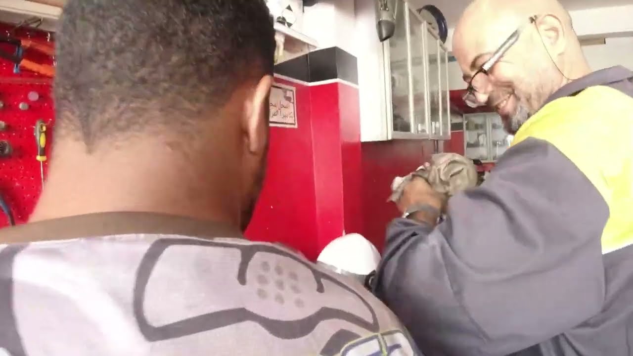 رحلة اوروبا /افريقيا 2022 (25) اكادير واصلاح الدراجة