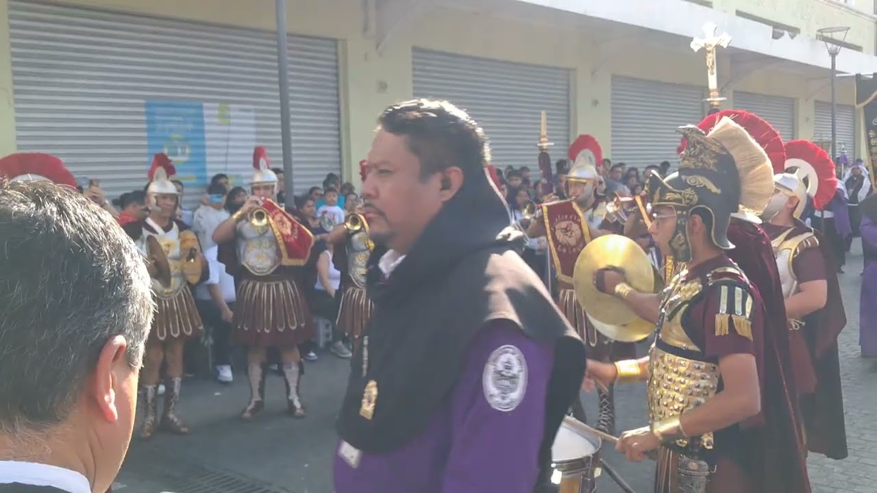 Romanos cerca del.portal 
