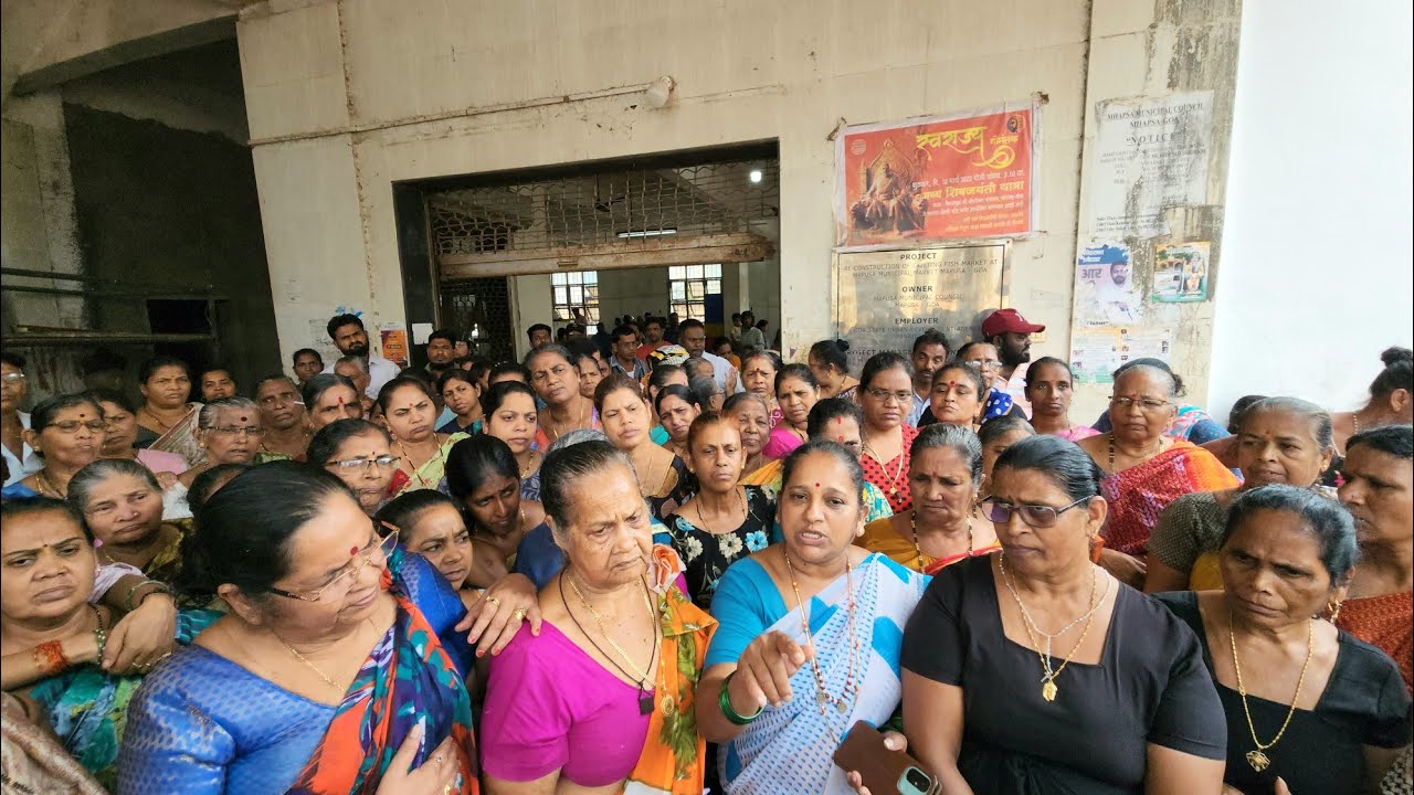 Tense Situation Amongst Fish Vendors At Mapusa Fish Market!!