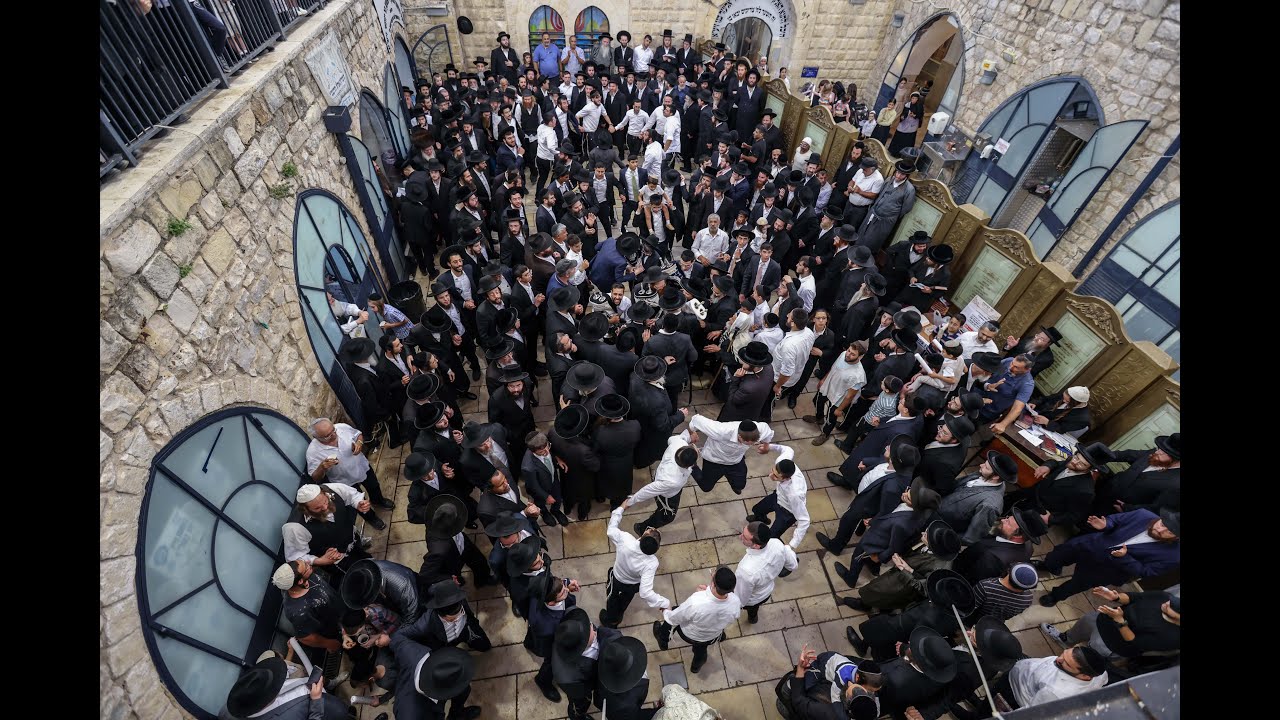 הכנסת ספר תורה במירון | אהרל'ה סמט , מקהלת מלכות , מוישי בהר, אברהם בלטי!
